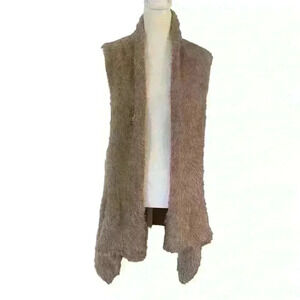 Escio Duster Women's Eyelash Knit Sweater Vest Size M Tan Crochet Back Boho Cozy